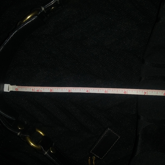 (SOLD)*AUTHENTIC* Coach Shoulder Bag - Picture 2 of 8